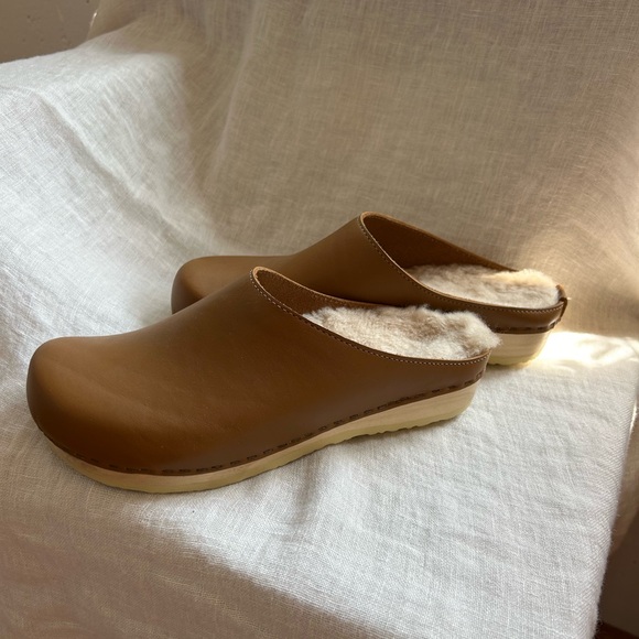 No. 6 Flat Clogs in Palomino - Picture 2 of 6